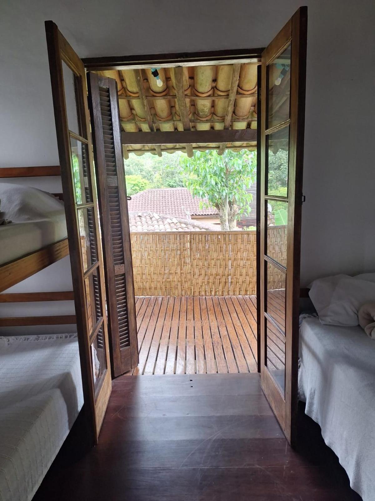 Goura House Homestay Ilhabela